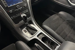 harmaa Ford Mondeo 2014 kuva 18.