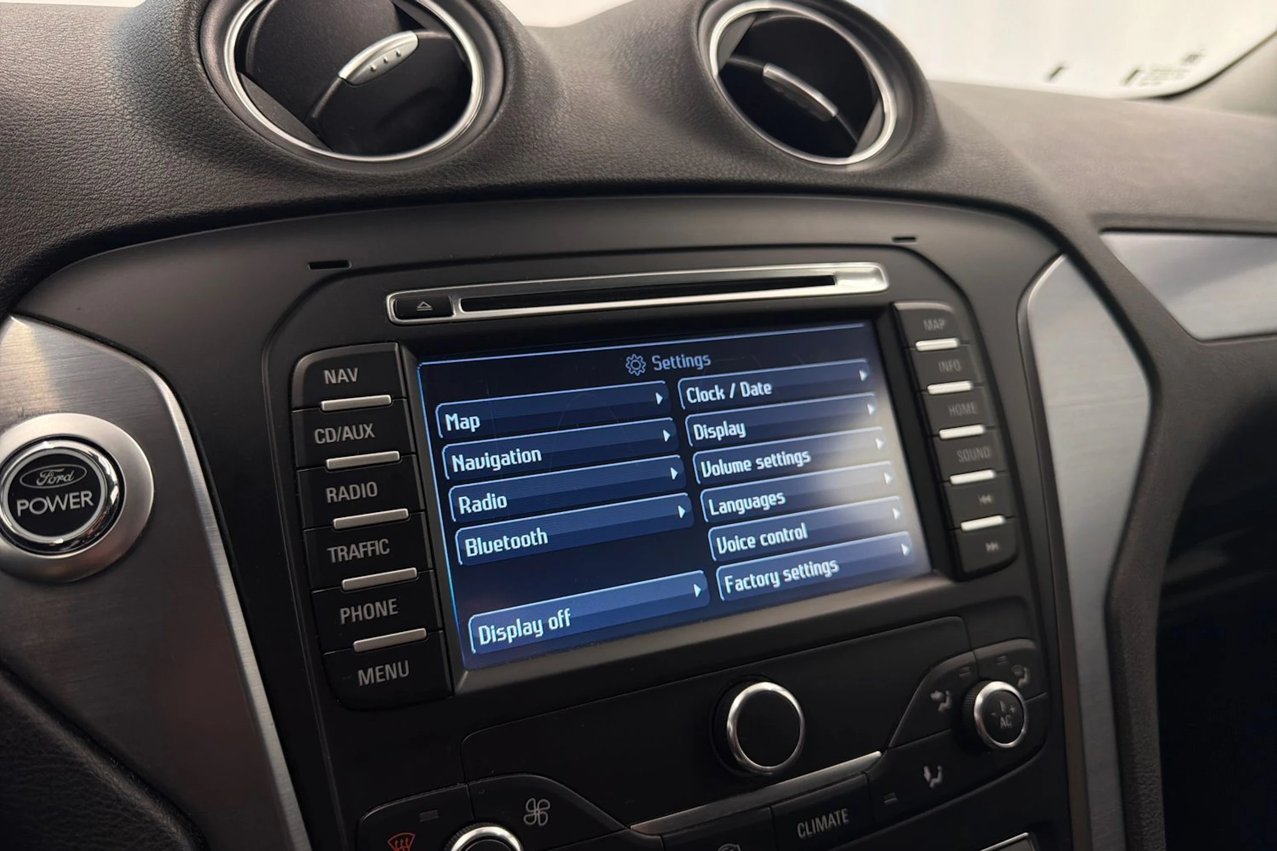 harmaa Ford Mondeo 2014 kuva 20.