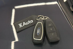 harmaa Ford Mondeo 2014 kuva 25.