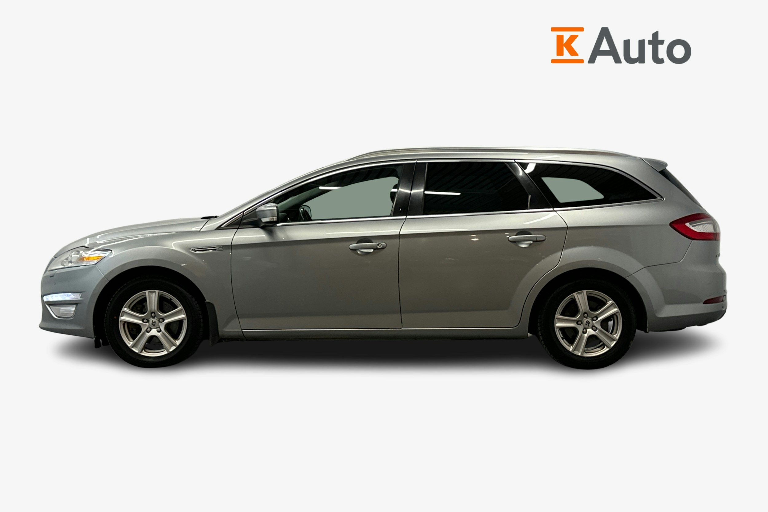 harmaa Ford Mondeo 2013 kuva 5.