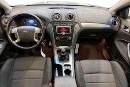 harmaa Ford Mondeo 2013 kuva 9.