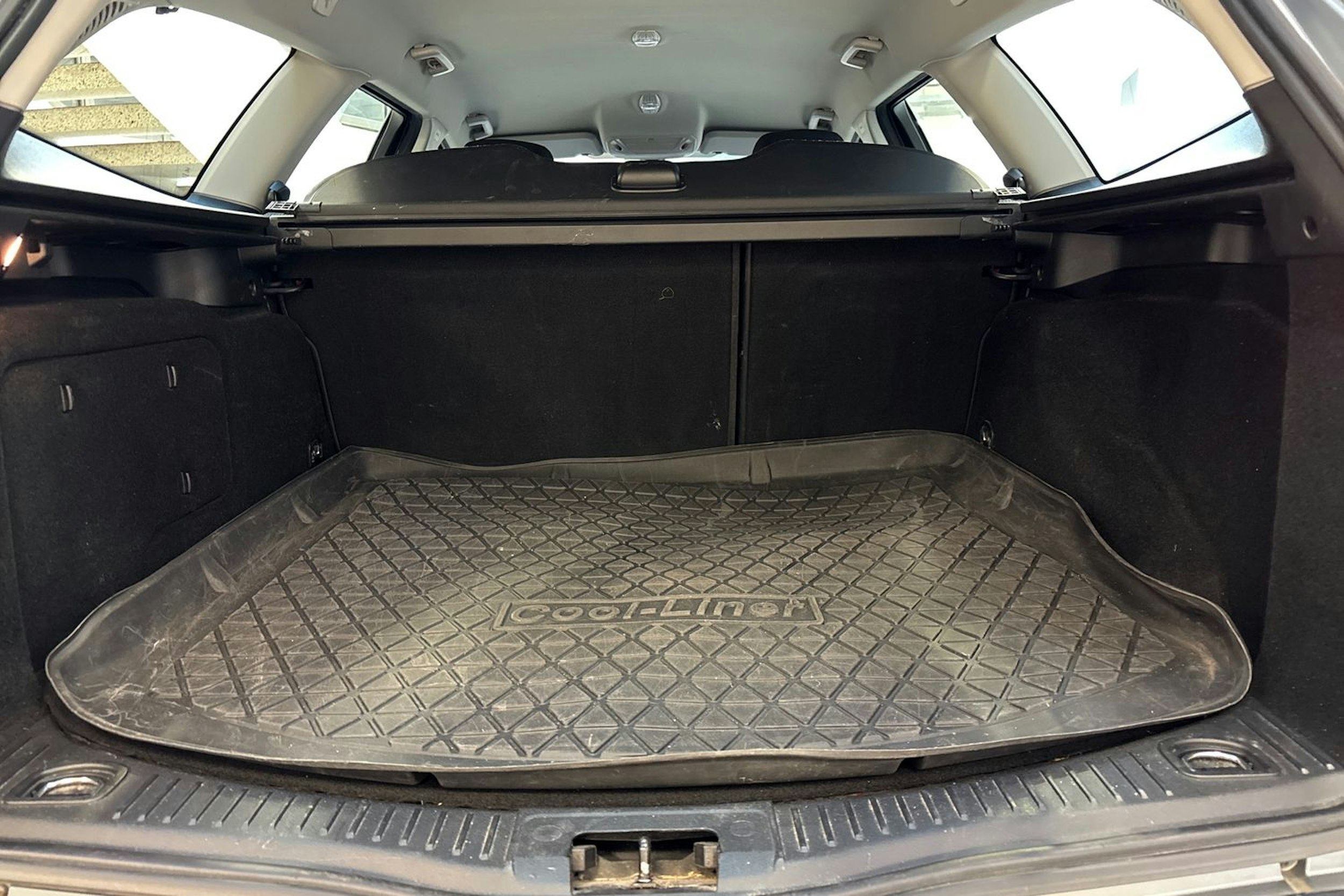 harmaa Ford Mondeo 2013 kuva 16.