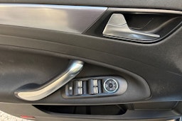 harmaa Ford Mondeo 2013 kuva 18.