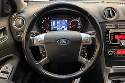 harmaa Ford Mondeo 2013 kuva 20.