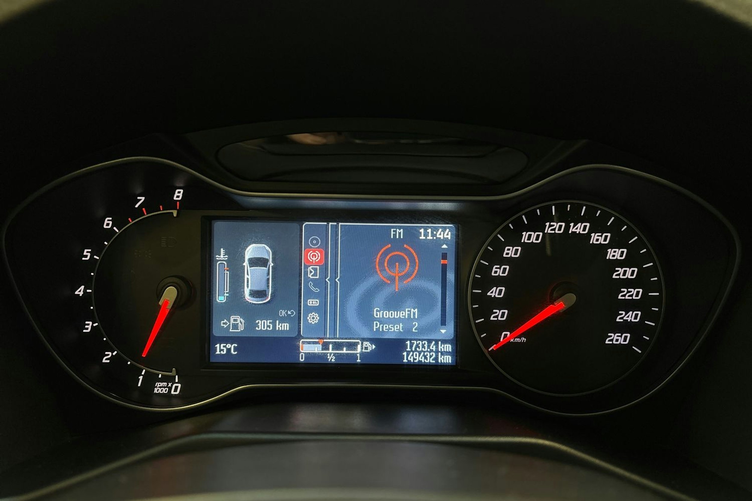 harmaa Ford Mondeo 2013 kuva 21.