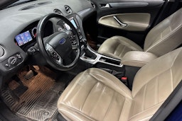 sininen Ford Mondeo 2014 kuva 3.