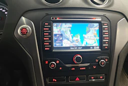 musta Ford Mondeo 2014 kuva 4.