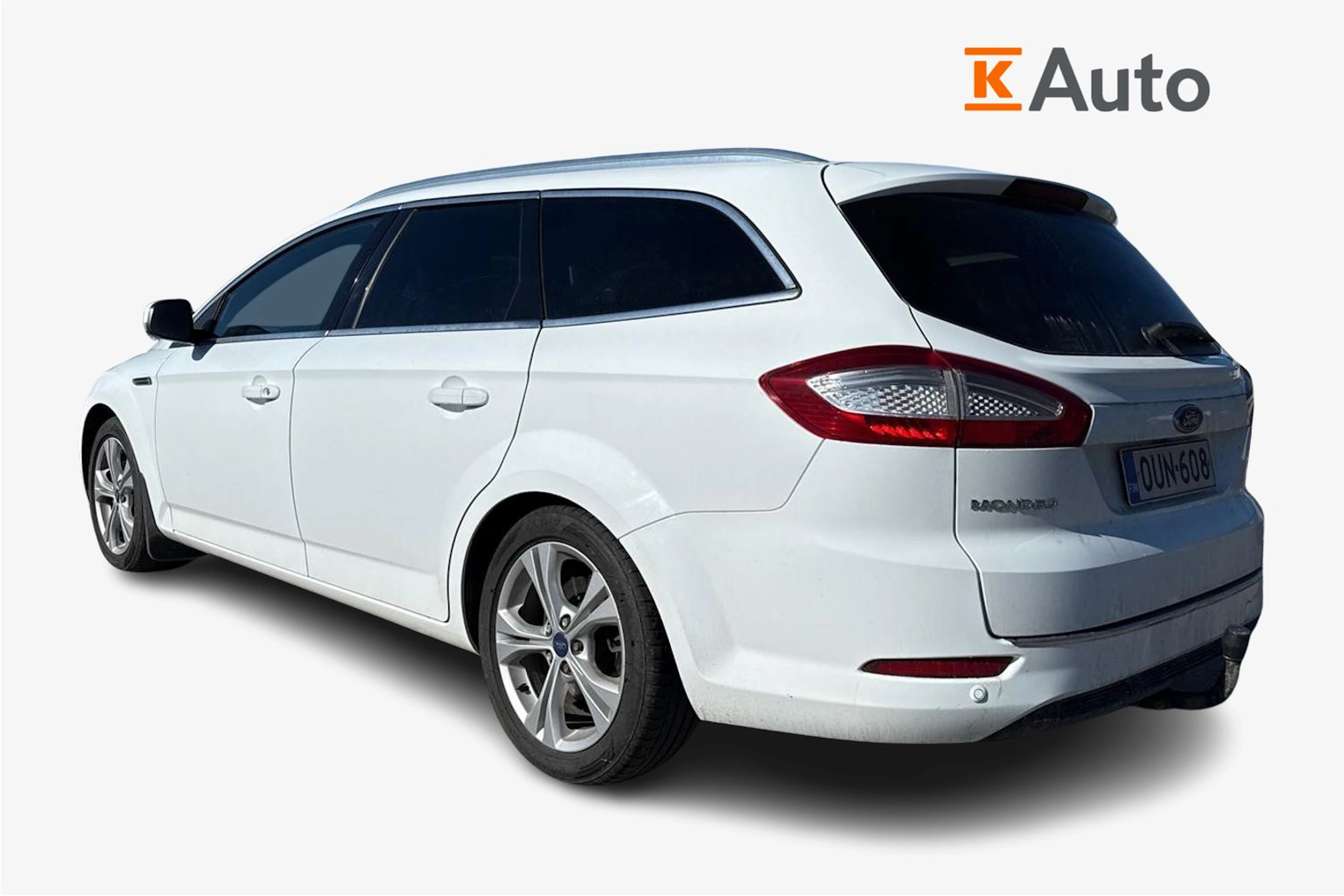 valkoinen Ford Mondeo 2014 kuva 2.