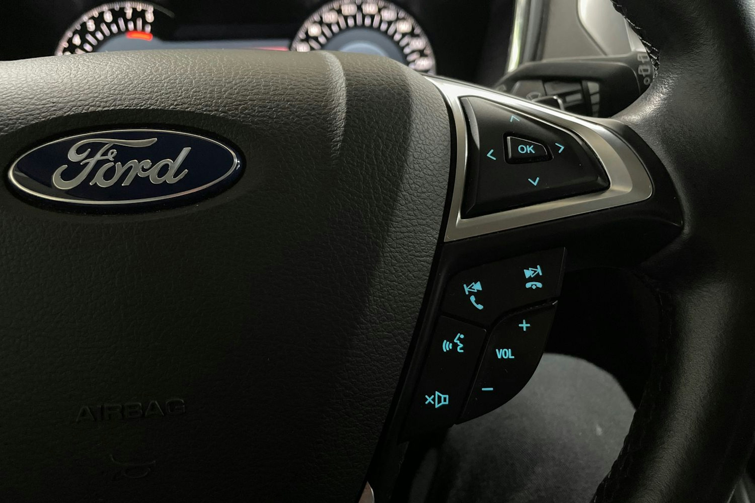 musta Ford Mondeo 2015 kuva 17.