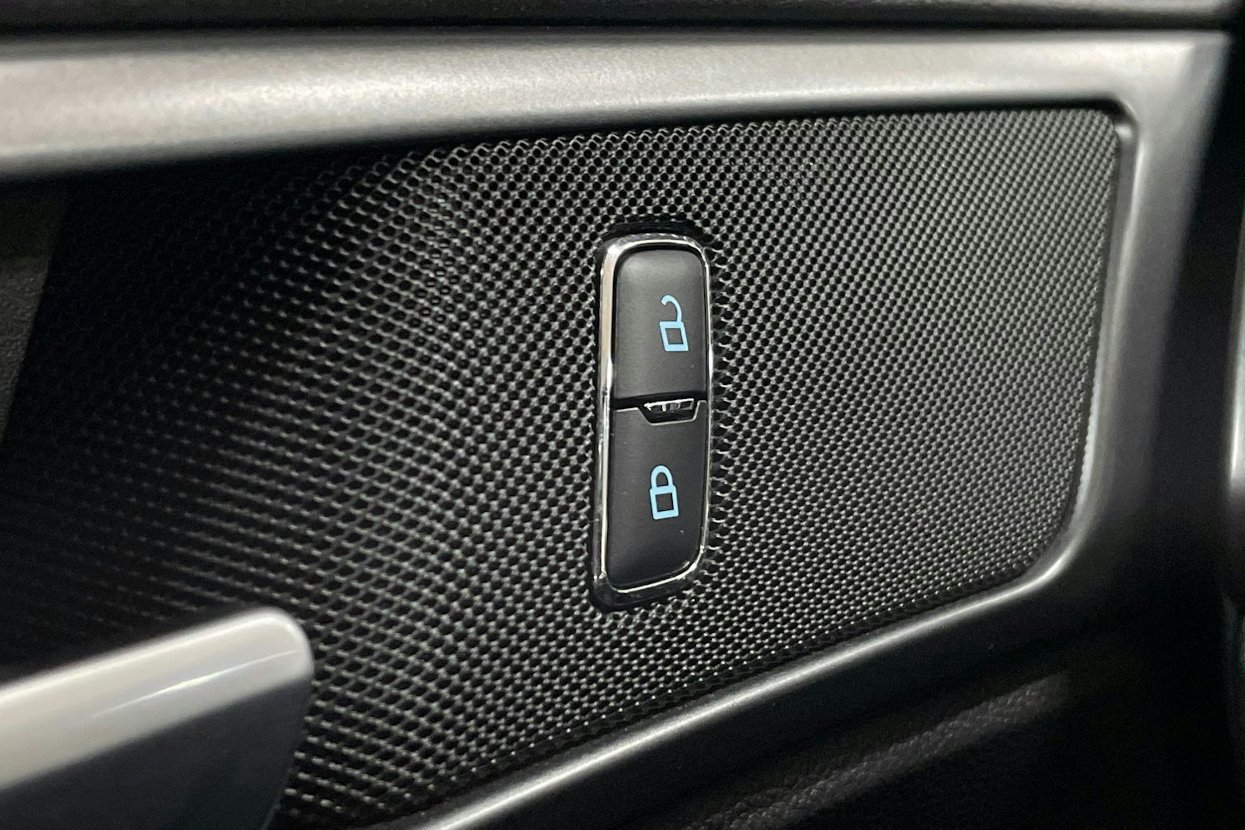 musta Ford Mondeo 2015 kuva 19.