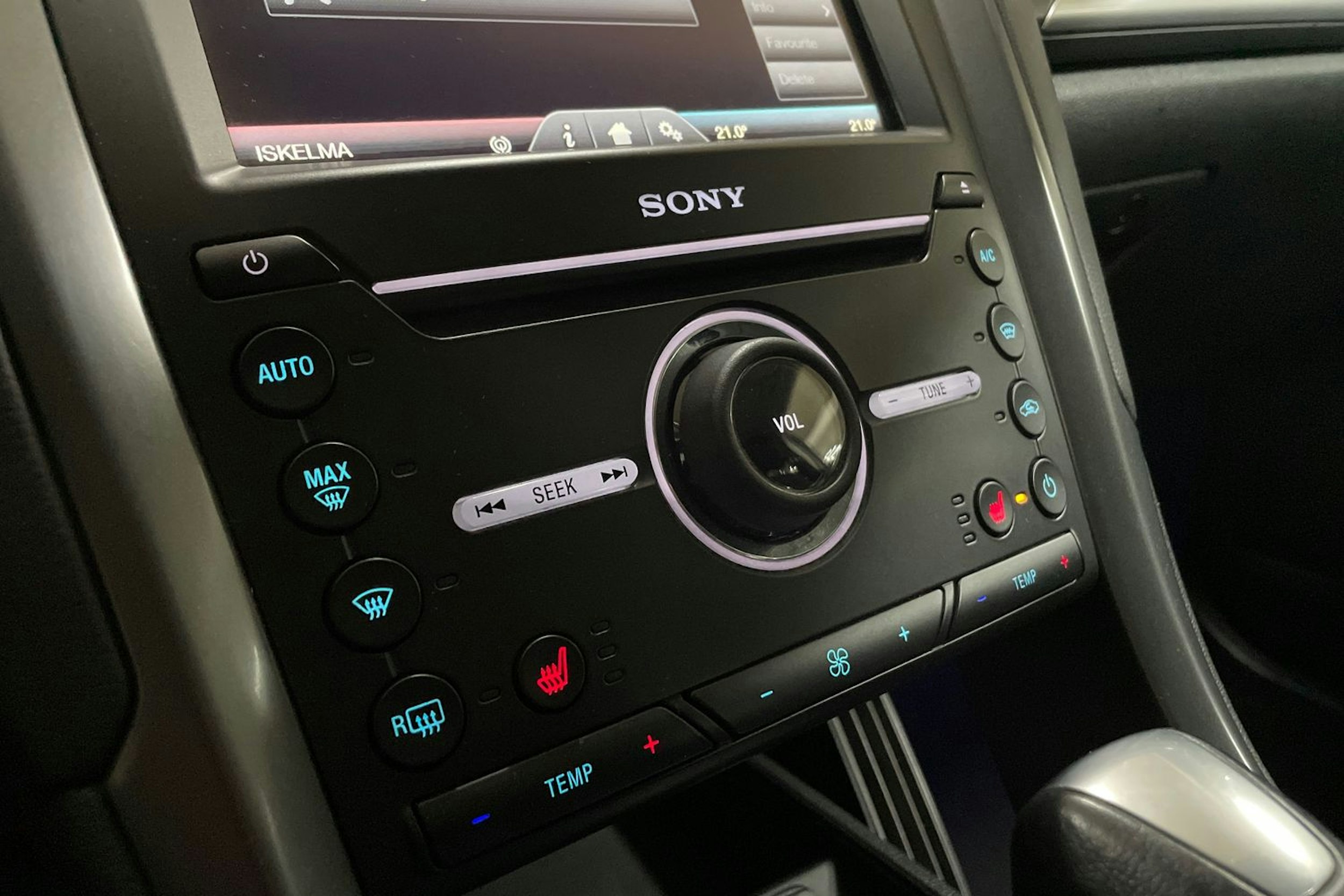 musta Ford Mondeo 2015 kuva 27.
