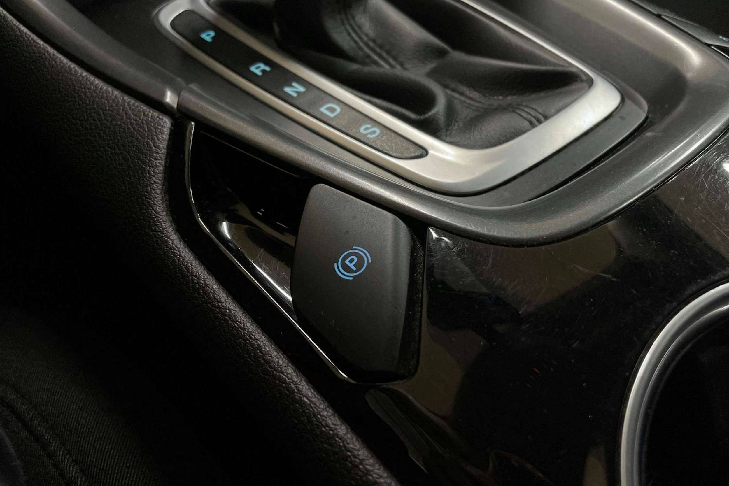 musta Ford Mondeo 2015 kuva 29.