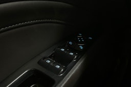 sininen Ford Mondeo 2015 kuva 18.