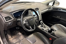 harmaa Ford Mondeo 2015 kuva 3.