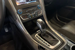 Musta Ford MONDEO 2015 kuva 18.