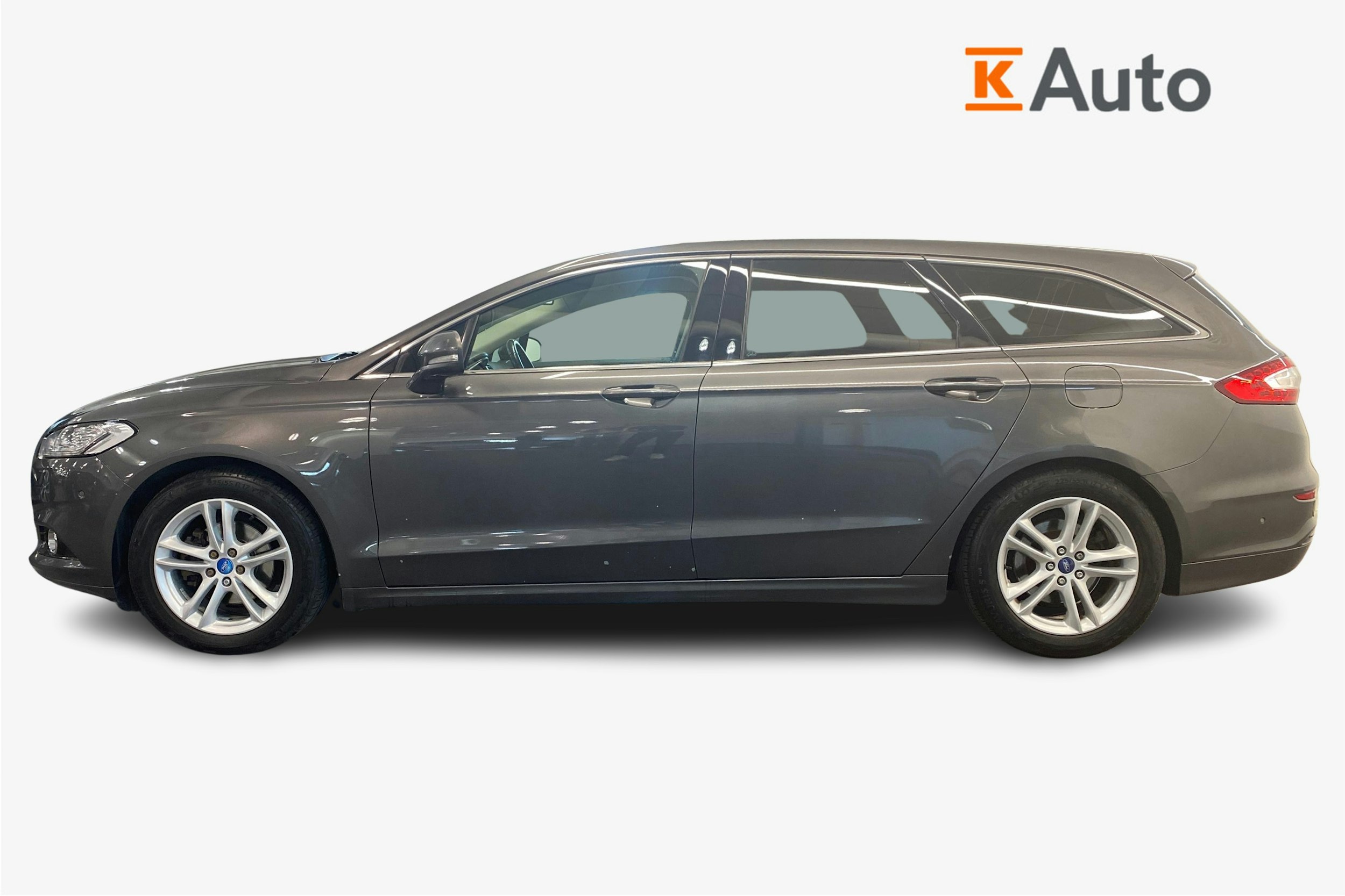 Harmaa Ford Mondeo 2015 kuva 5.