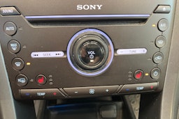 Harmaa Ford Mondeo 2015 kuva 21.