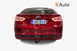 punainen Ford Mondeo 2015 kuva 3.