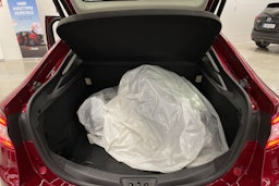 punainen Ford Mondeo 2015 kuva 33.