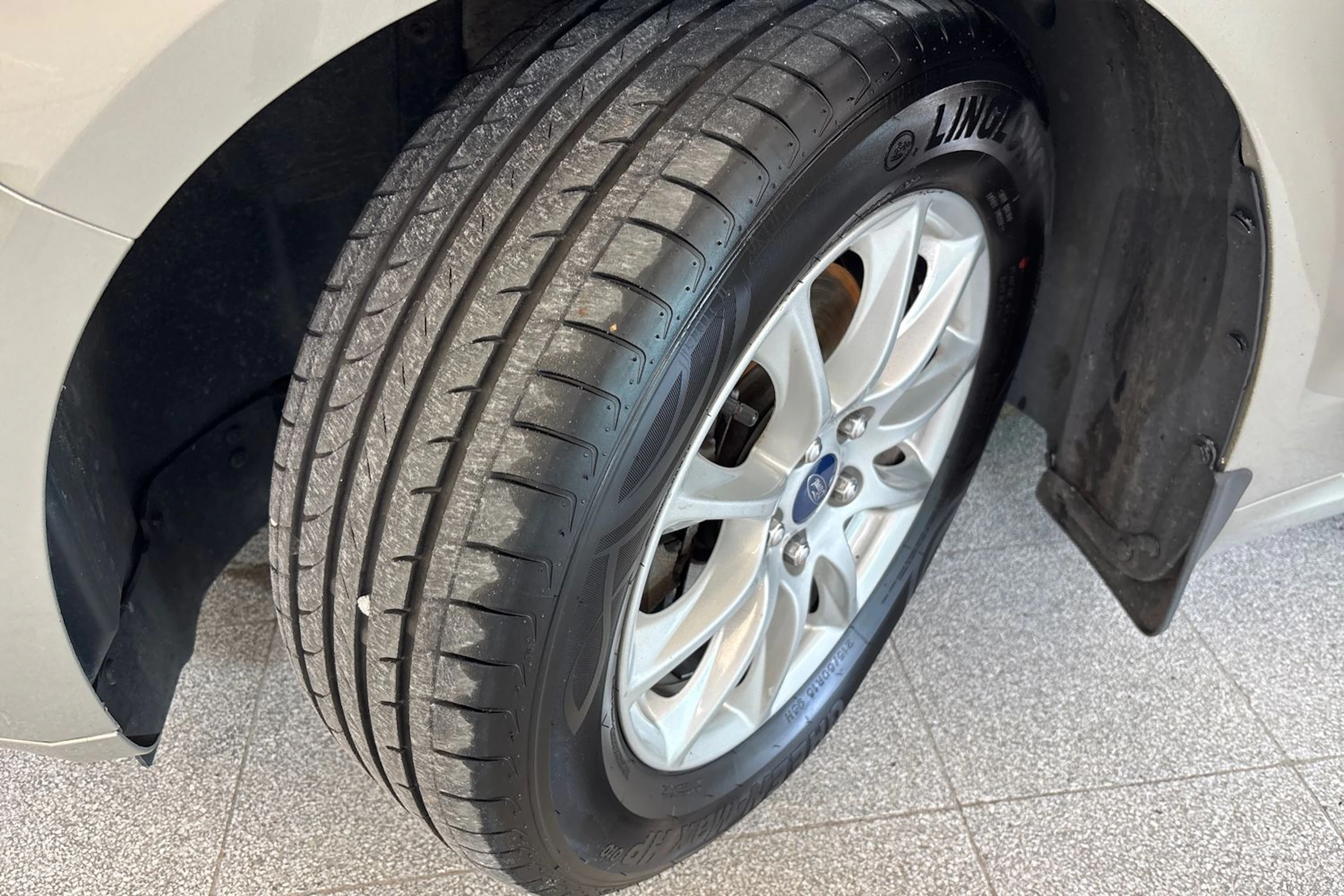 Harmaa Ford MONDEO 2016 kuva 10.