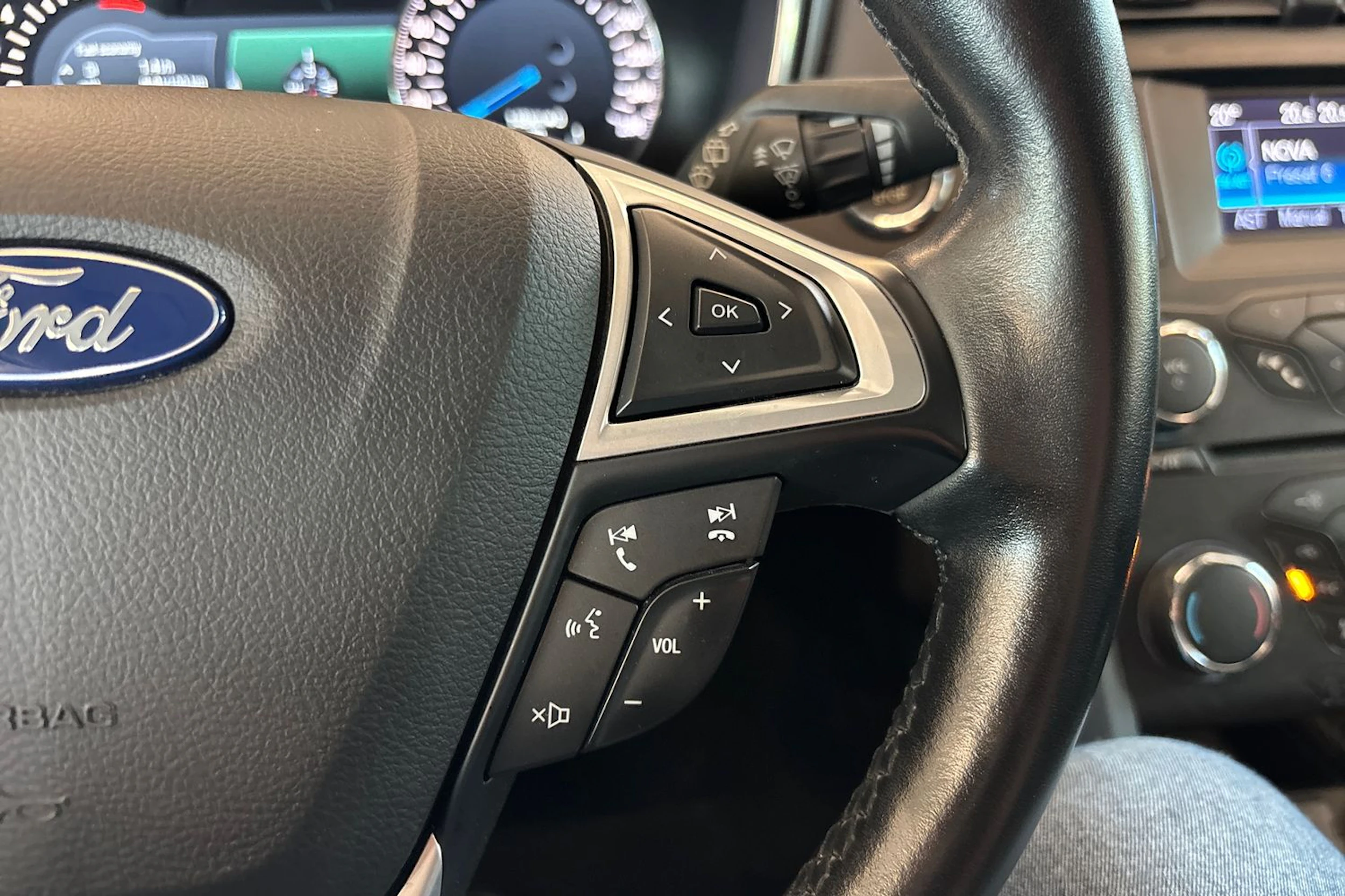 Harmaa Ford MONDEO 2016 kuva 12.