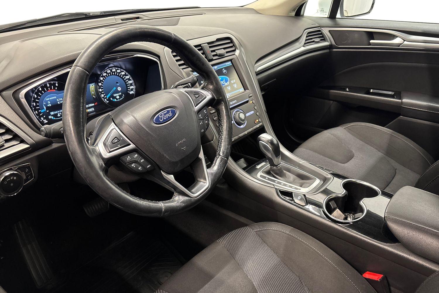Ford Mondeo 2016, photo 6/21