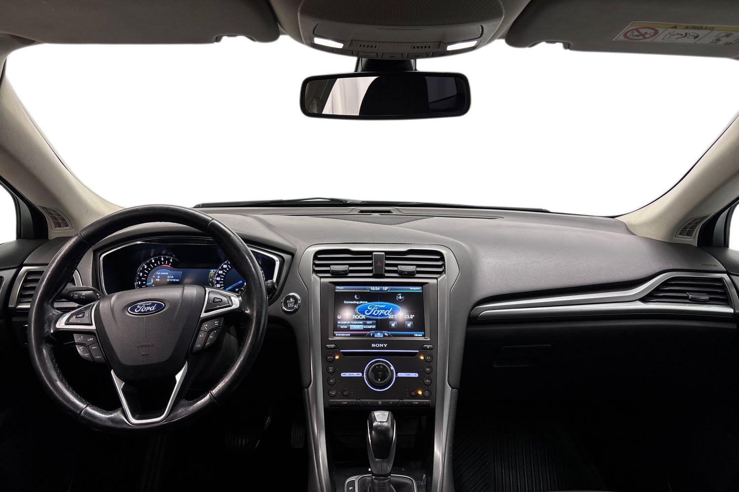 Ford Mondeo 2016, photo 7/21