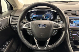 valkoinen Ford Mondeo 2016 kuva 11.