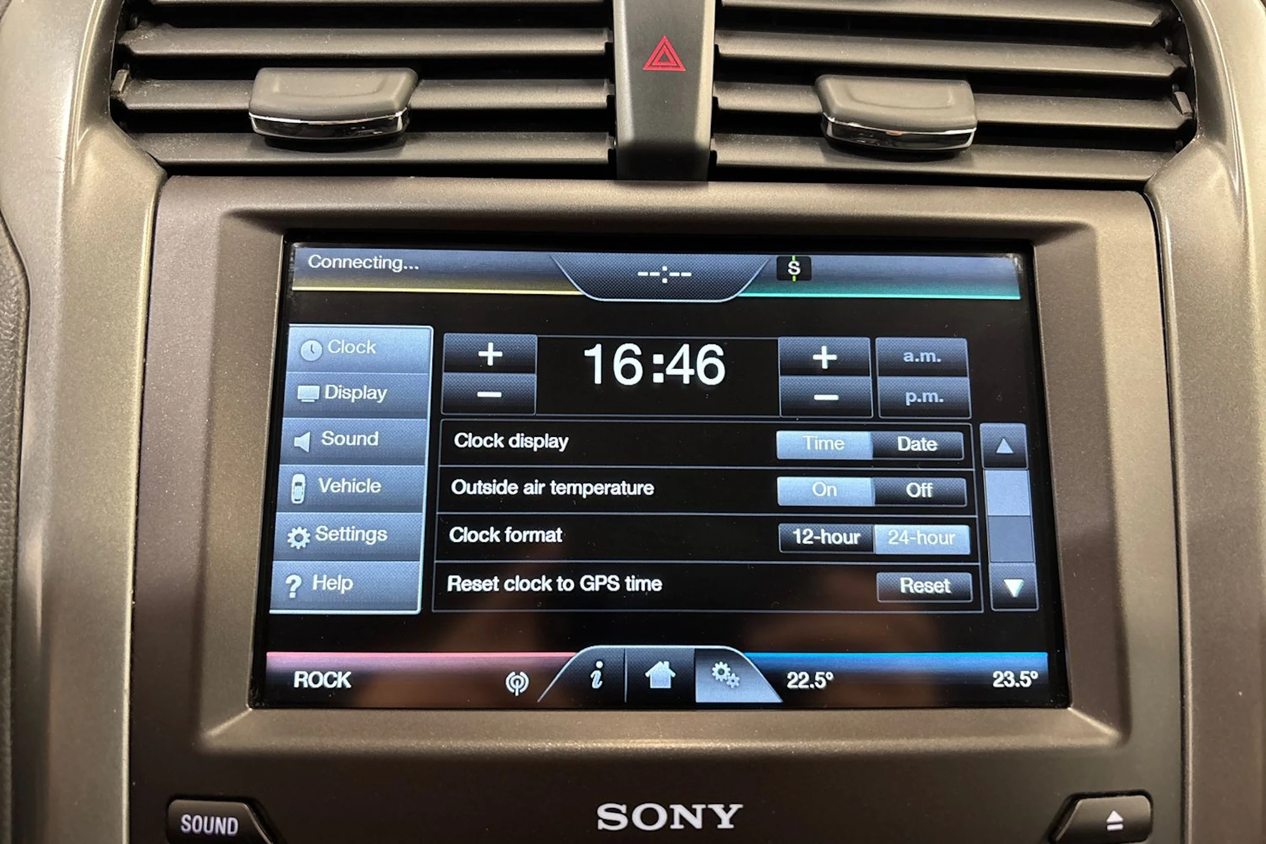valkoinen Ford Mondeo 2016 kuva 19.