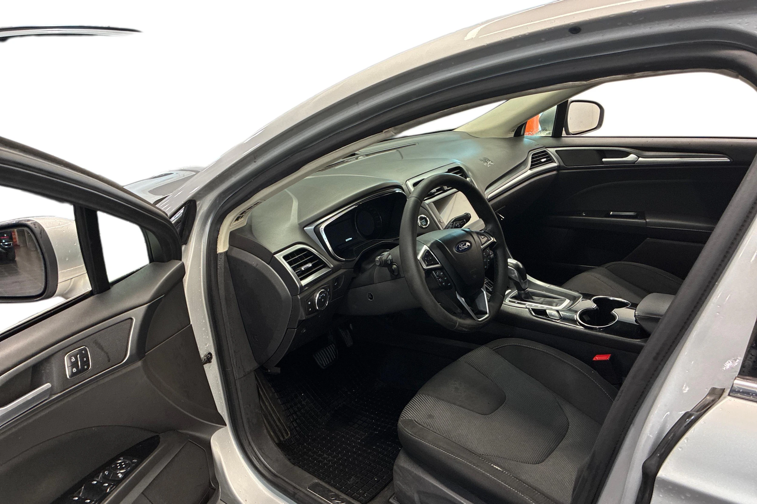 Harmaa Ford MONDEO 2016 kuva 6.