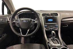 Harmaa Ford MONDEO 2016 kuva 7.