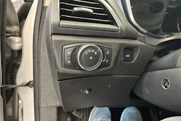 Harmaa Ford MONDEO 2016 kuva 28.