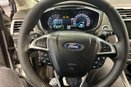 Harmaa Ford MONDEO 2016 kuva 30.