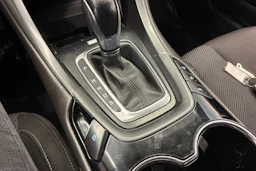Harmaa Ford MONDEO 2016 kuva 32.