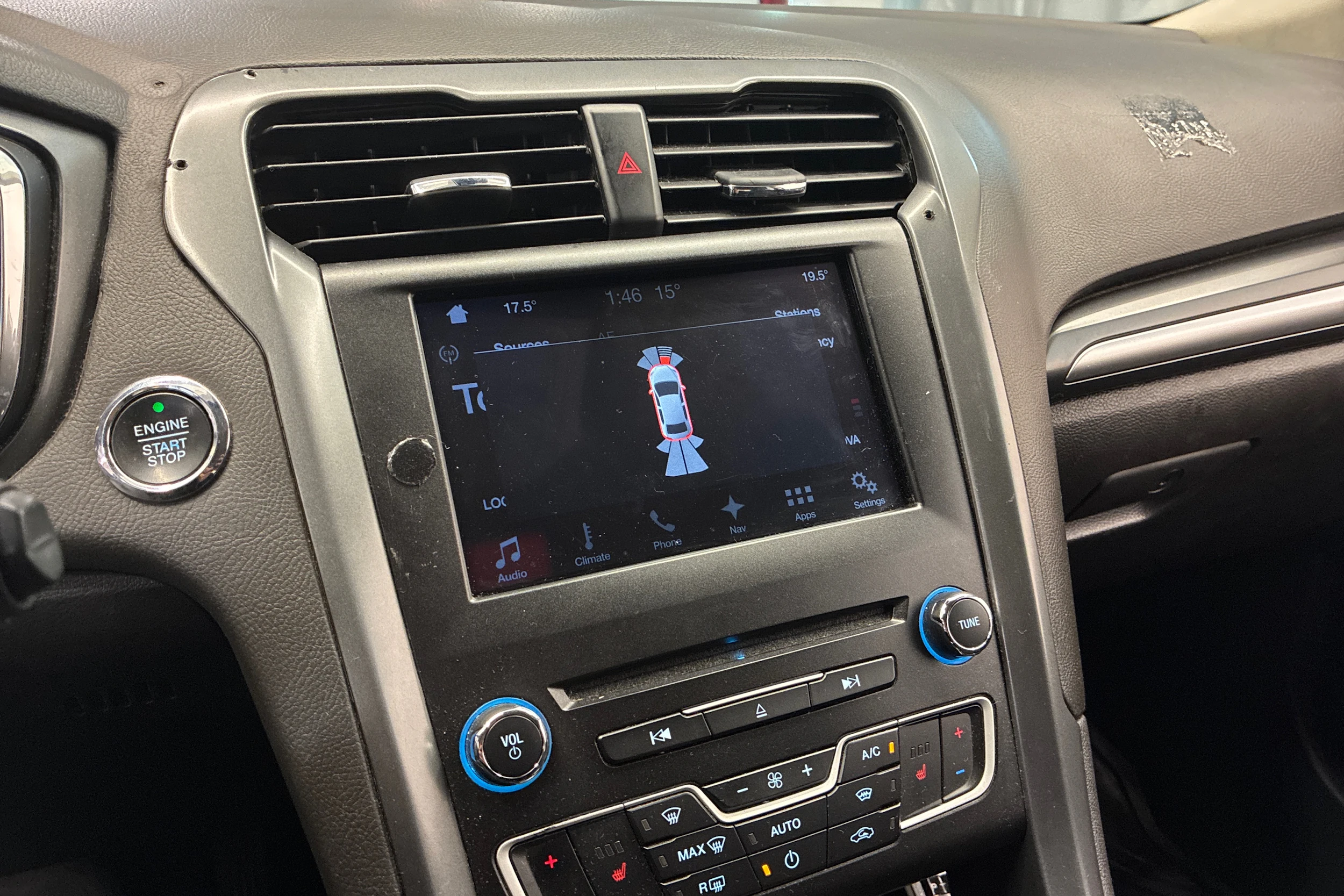Harmaa Ford MONDEO 2016 kuva 33.