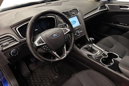 sininen Ford Mondeo 2016 kuva 6.