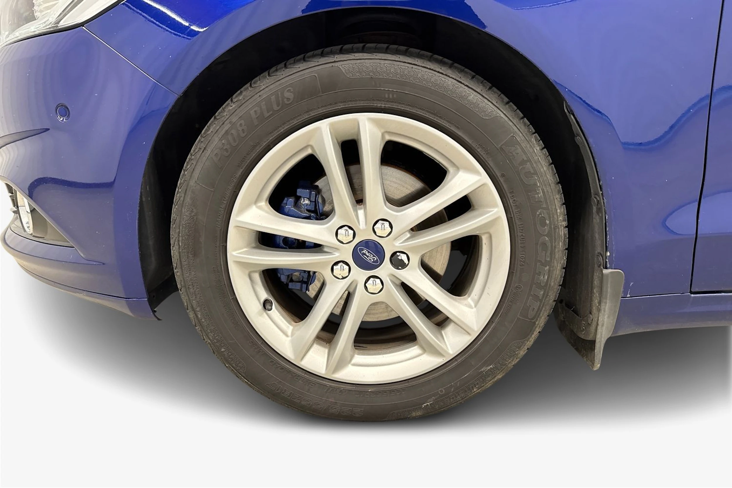 sininen Ford Mondeo 2016 kuva 9.