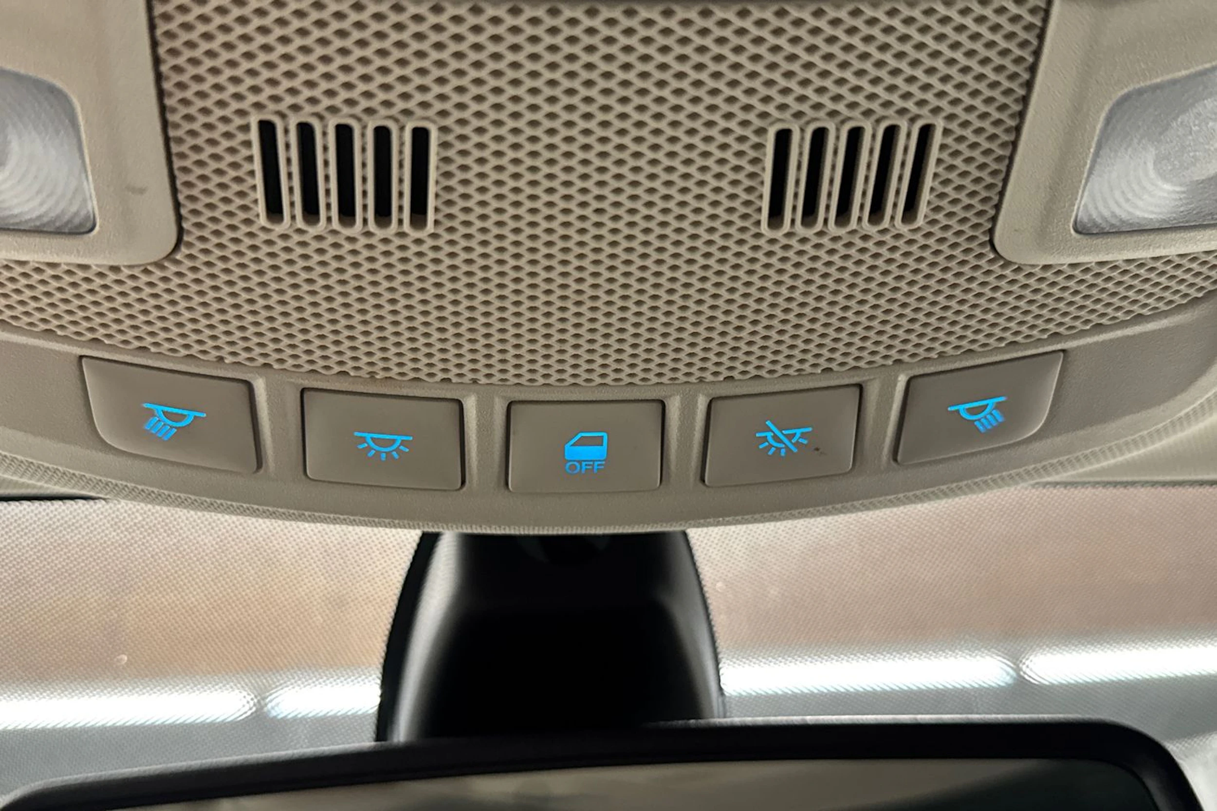 sininen Ford Mondeo 2016 kuva 32.