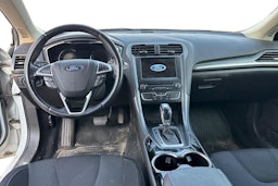 Valkoinen Ford MONDEO 2016 kuva 9.