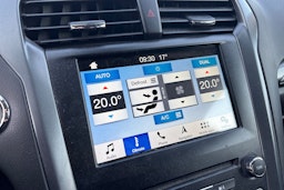 Valkoinen Ford MONDEO 2016 kuva 17.