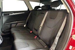 punainen Ford Mondeo 2016 kuva 8.