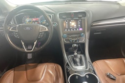 Harmaa Ford MONDEO 2016 kuva 9.