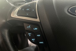 Harmaa Ford MONDEO 2016 kuva 23.