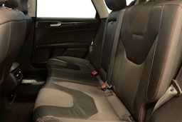 punainen Ford Mondeo 2016 kuva 8.