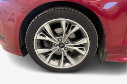 punainen Ford Mondeo 2016 kuva 9.