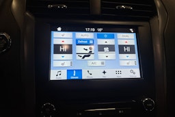 punainen Ford Mondeo 2016 kuva 22.