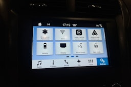 punainen Ford Mondeo 2016 kuva 26.