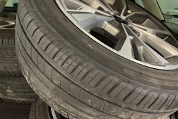 punainen Ford Mondeo 2016 kuva 34.