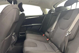 musta Ford Mondeo 2016 kuva 11.
