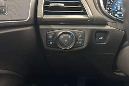 musta Ford Mondeo 2016 kuva 22.